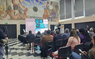 Académico Departamento de Producción Vegetal participó como conferencista en seminario sobre extensionismo