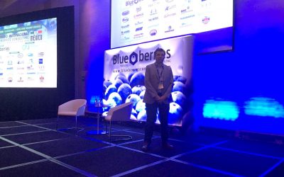 Académico de Agronomía expone en Seminario Internacional de Blueberries en México