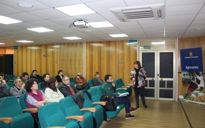 Académicos de Agronomía capacitan a funcionarios del SAG