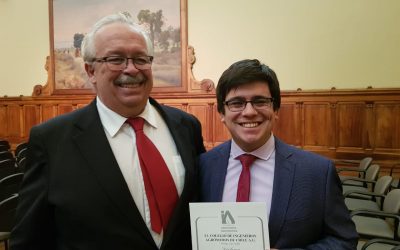 Colegio de Ingenieros Agrónomos de Chile distingue a estudiante de Facultad de Agronomía