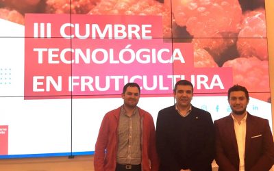 Profesionales de Agronomía UdeC participaron en Cumbre Tecnológica en Fruticultura