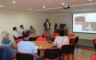 Agronomía UdeC desarrolló Coloquio sobre el Suelo