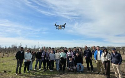 Estudiantes de Agronomía UdeC comprueban en terreno el potencial agrícola de los drones